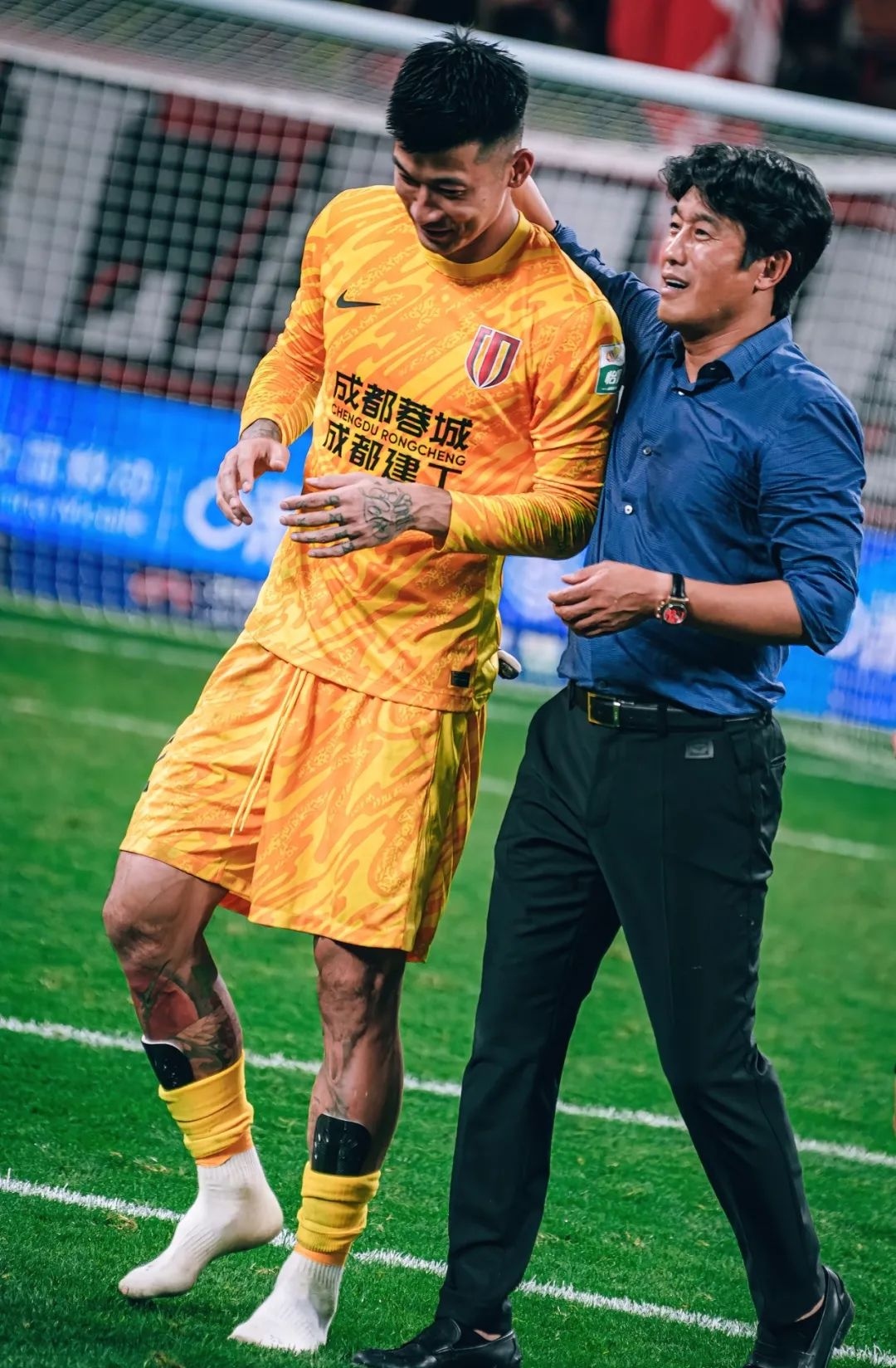 关于成都蓉城发布备战花絮，冲刺阶段伤情更新，CBA常规赛任务艰巨，轮换策略成焦点的信息