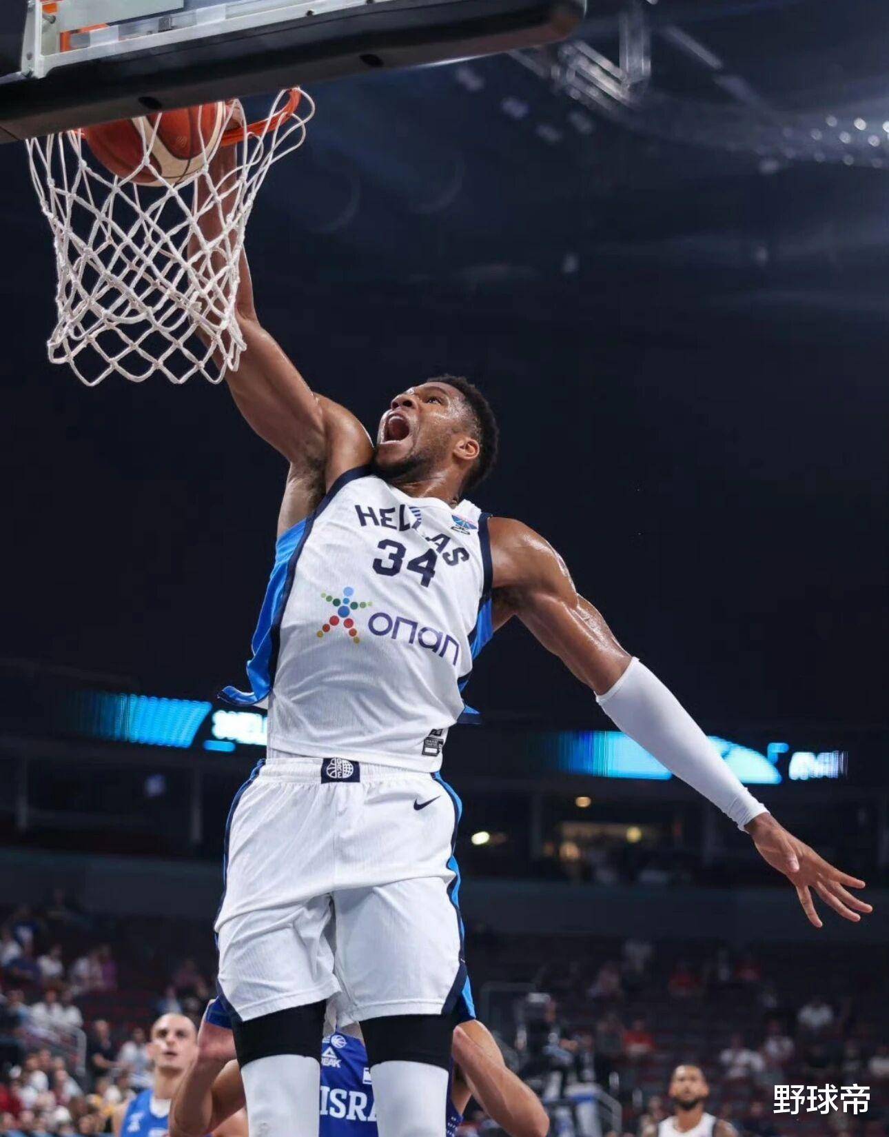 字母哥连续十二场比赛得分超过赛事规则更新，日本队挑战极限！的简单介绍